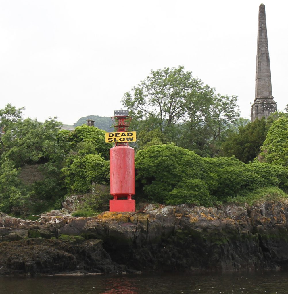 A beacon warning boats to go 'DEAD SLOW'