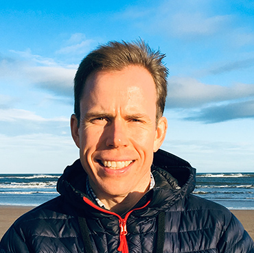 Alistair Rennie-370pix