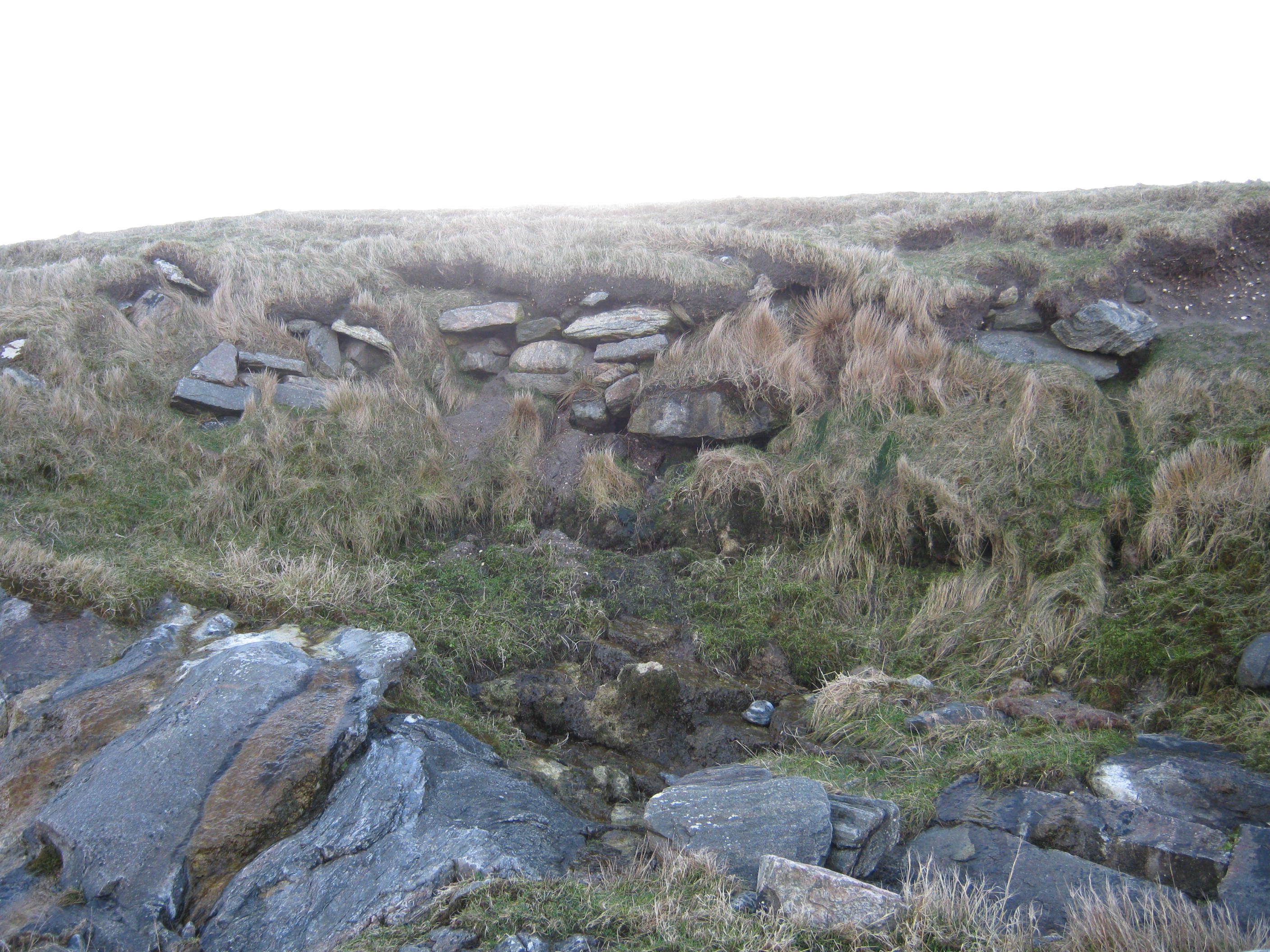 Bostadh stones in section