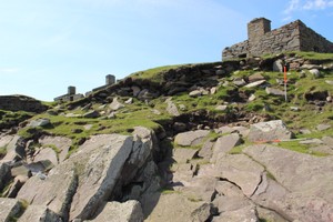 Seaward edge of terrain and structures  on north side of broch