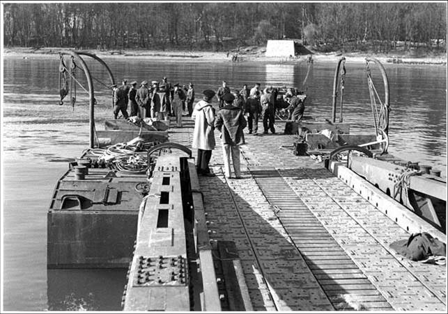 Garlieston Bay, 1943, testing of floating roadway 